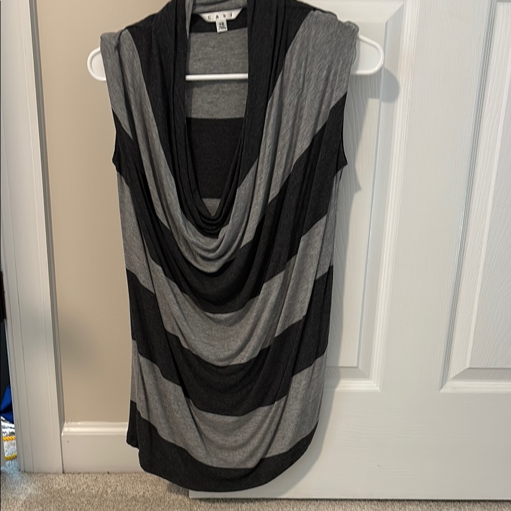 Cabo top drape neck